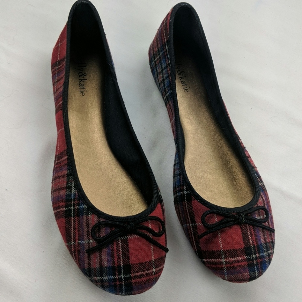 Kelly & Katie *10* plaid flats NWOT